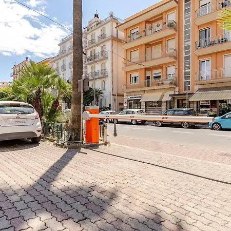 Thekeystudio, Colori Del Mare With Private Parking In 2 Mins From The Apartmán
